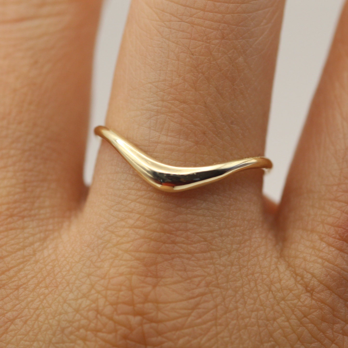 14K Soft Curve Yellow Gold Ring