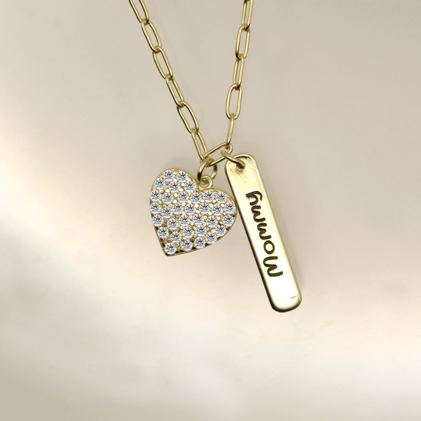 Mommy Engraving Heart Gold Necklace.