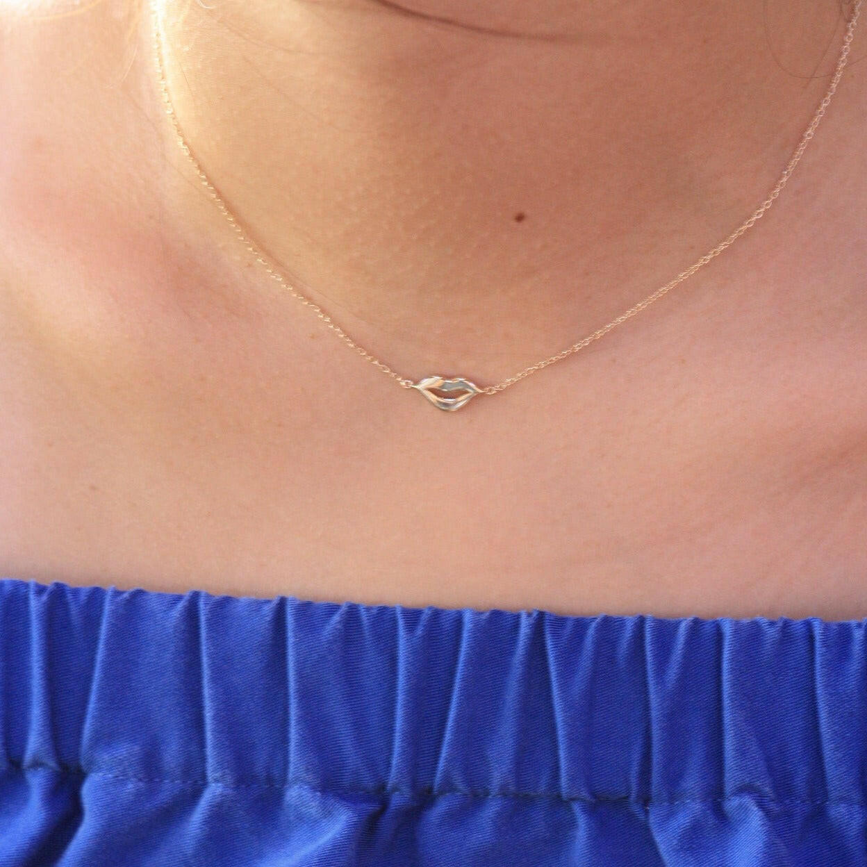 14k Lips Necklace.