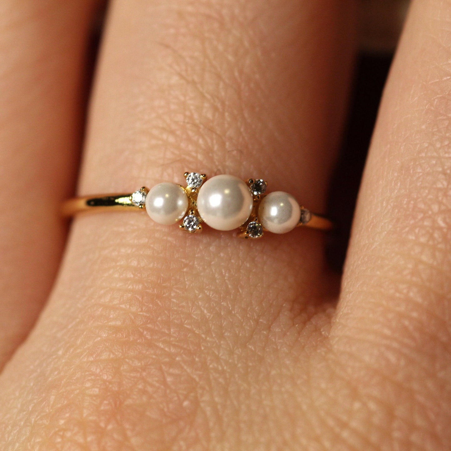 14k Gold Pearl Diamond Ring.