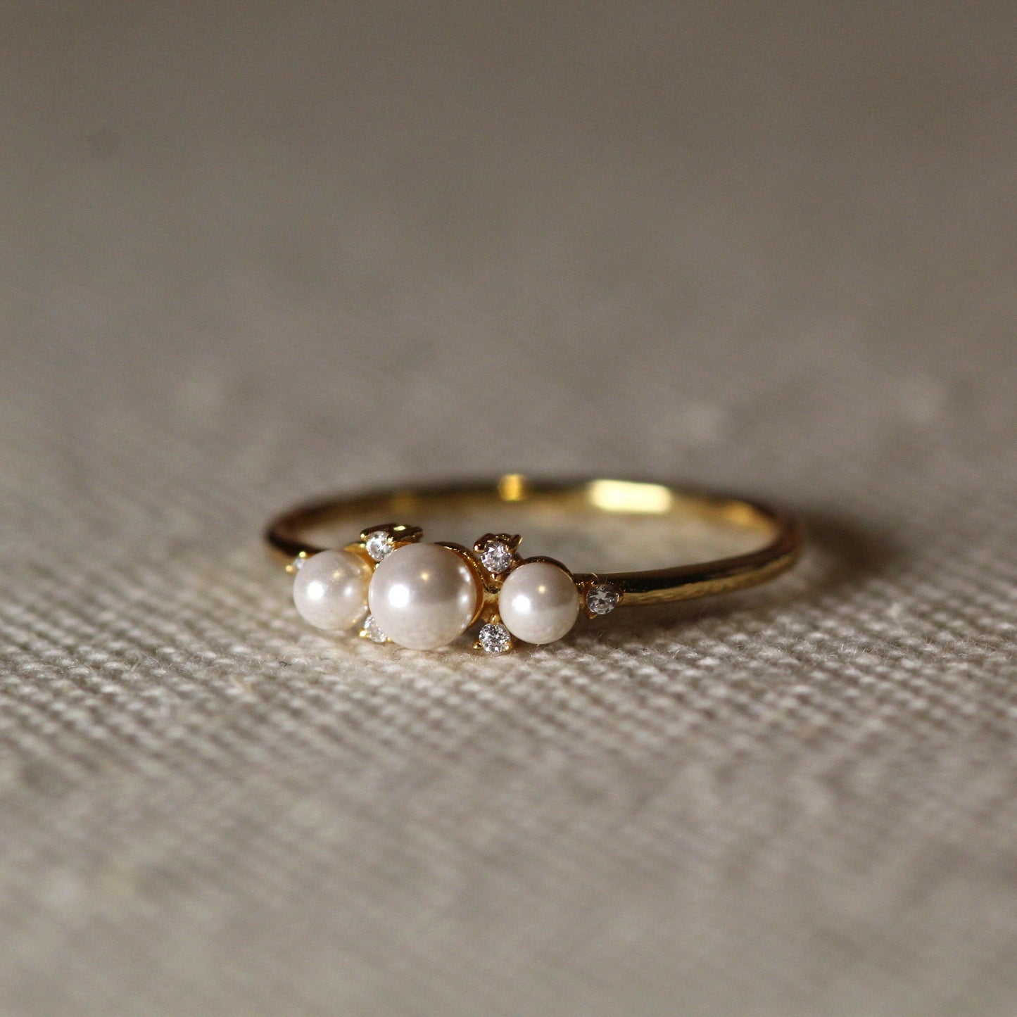 14k Gold Pearl Diamond Ring.