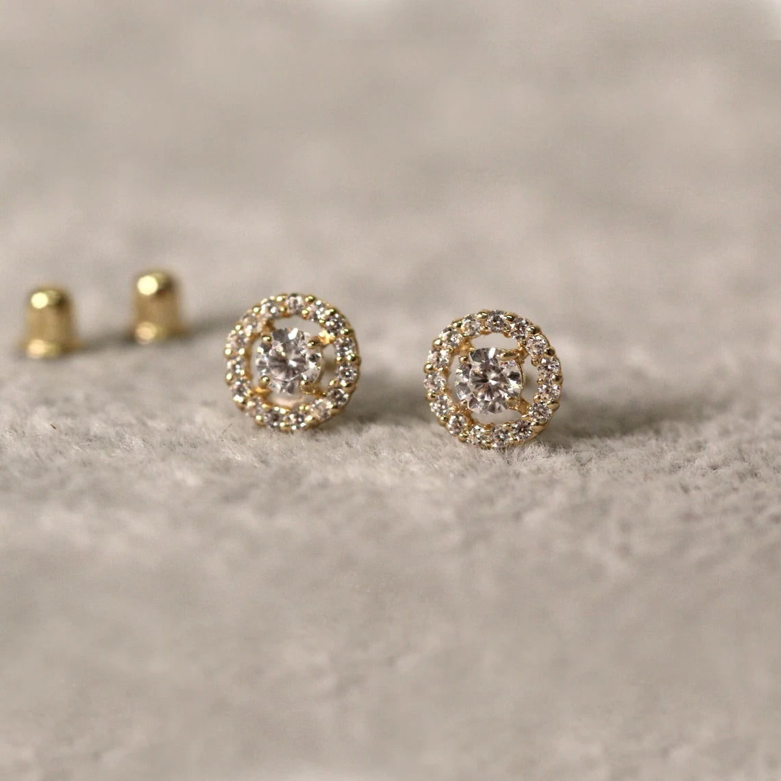 14k Yellow Gold Earrings with Cubic Zirconia.